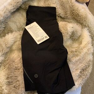 Lululemon Base Pace HR Shorts Brand New size 6